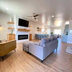 Ranchos Retreat