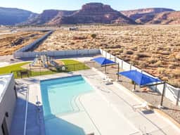 Holiday H4 at Catori