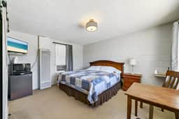 Mt. C-Farm Room #7