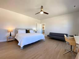 Ranchos Retreat