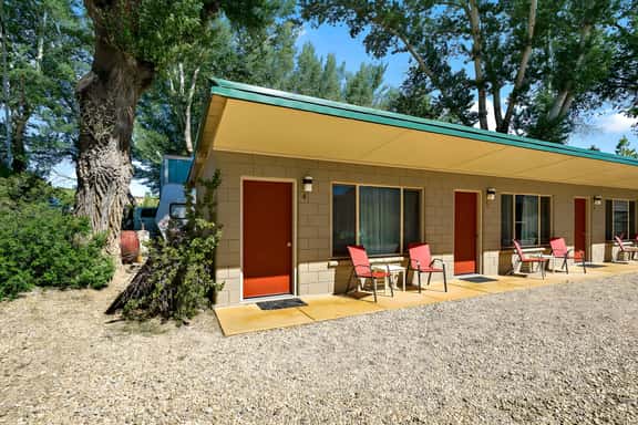 Mt. C-Garden Room #4 - Image 1
