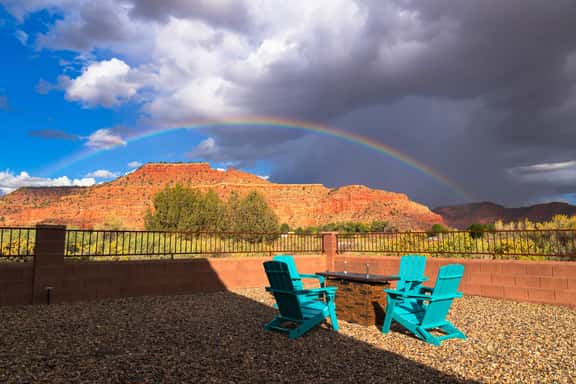 Roaming Red Rock - Image 1