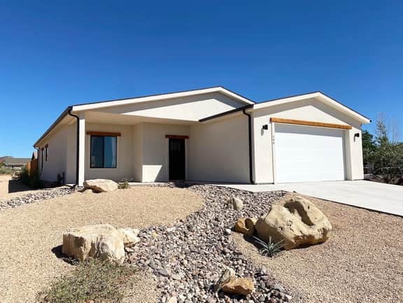 Ranchos Retreat