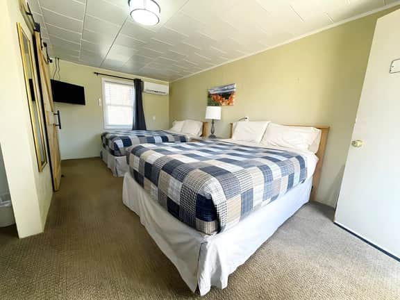 Mt. C-Bryce Room #3