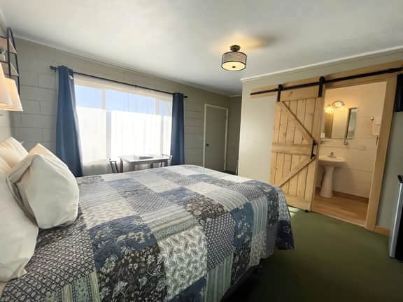Mt. C-Desert Room #6